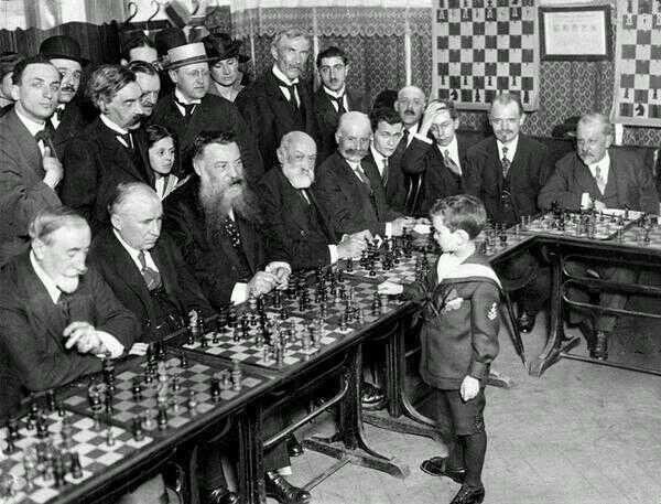 ساموئل ریشوفسکی قهرمان تاریخی شطرنج در 8 سالگی و دریک برنامه نمایشی در آمریکا اساتید بزرگ شطرنجرا ش