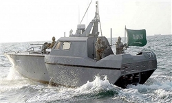 انصارالله حمله دریایی عربستان به عدن را ناکام گذاشت/ توقیف قایق جنگی سعودی