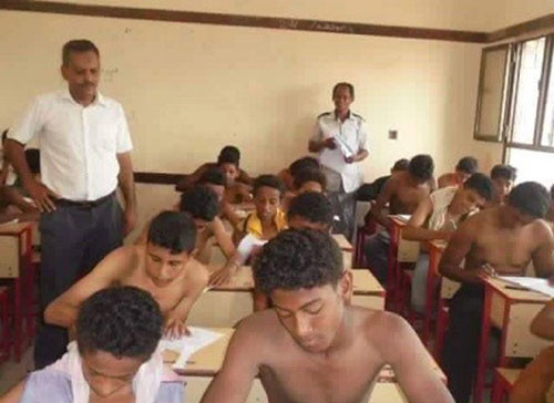 برهنه شدن دانش آموزان در جلسه امتحان+تصاویر