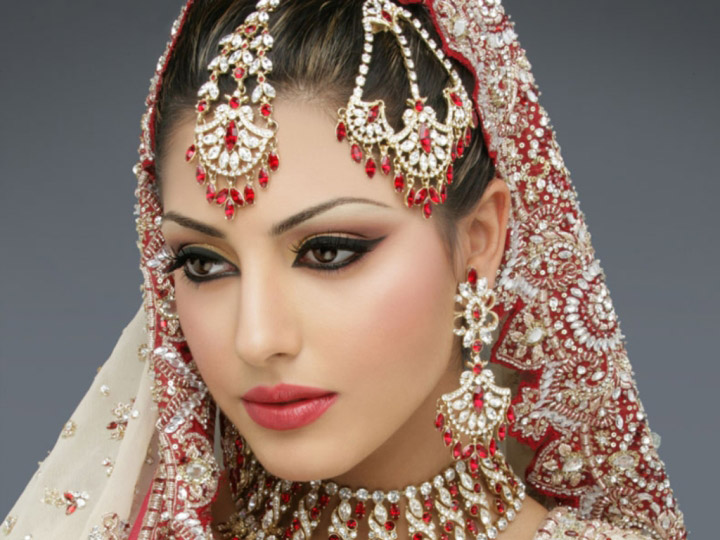 آرایش عروس هندی 2016,میکاپ عروس سبک هندی 95,جدیدترین آرایش چشم هندی