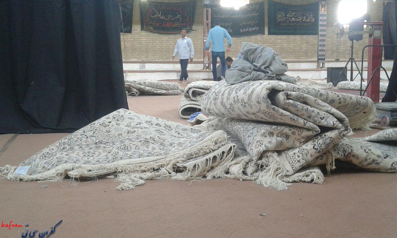 نمایشگاه فرش دستباف در روستای کفران