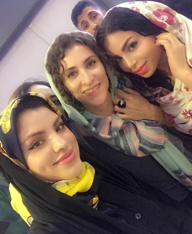 عکس سلفی ویشکا آسایش