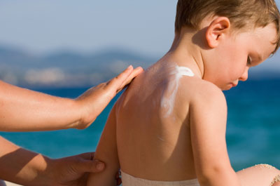 توصیه‌ هایی برای حفاظت از کودک در مقابل آفتاب