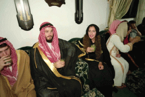 ازدواج دانشجویان آمریکایی به سبک بادیه نشینان عرب