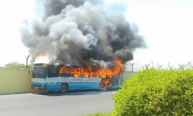 اتوبوسی در بوشهر آتش گرفت
