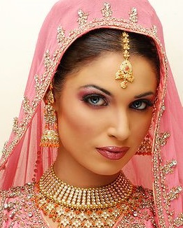 مدل آرایش عروس هندی ,آرایش و میکاپ عروس هندی,مدل مو زنانه ۲۰۱۷