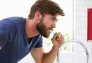 ۷ اشتباهات رایج در شستن دهان و دندان 