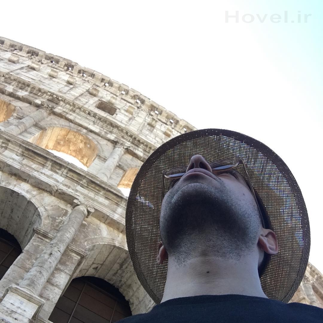 عکس جديد اشکان خطیبی از نمای پایین کلاه به سر در رم ایتالیا