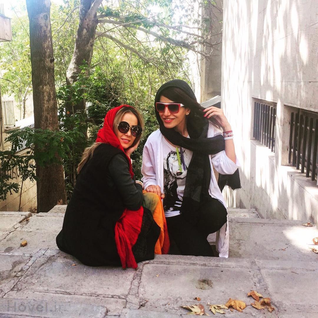 عکس جديد الناز حبیبی و دوستش پریسا