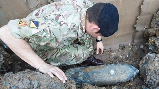 کشف یک بمب جنگ جهانی دوم در نزدیکی ورزشگاه ومبلی