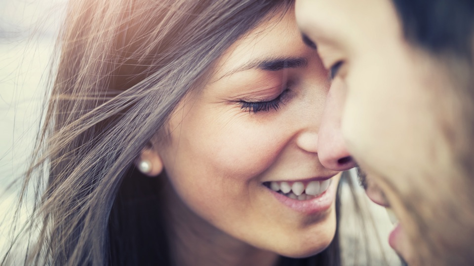 15 چیز که مردان از یک رابطه می خواهند که هرگز نمی گویند!!