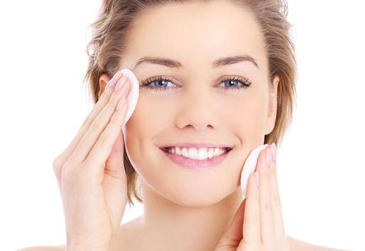 انتخاب پاک کننده مناسب صورت, پاک کننده صورت برای پوست های خشک و چرب