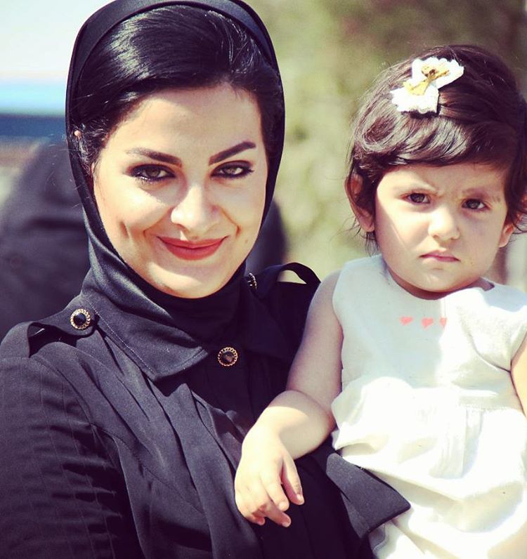 عکس جديد لیلا ایرانی و دخترش