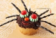 تزیین کاپ کیک های ترسناک برای پذیرایی هالووین