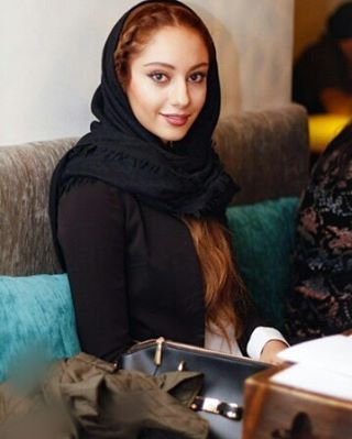 عکس جدید ترلان پروانه در رستوران انار رضا گلزار