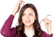 عوامل ایجاد شوره سر / آیا فواصل حمام رفتن بر شوره سر موثر است؟