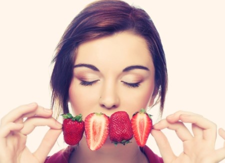 قبل خواب میوه را بدون پوست بخوریم؟