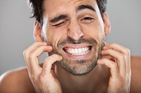 رایج ترین مشکلات پوستی در مردان و درمان آنها