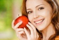 آموزش ساخت ماسک سیب برای تغذیه پوست