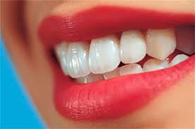دندان هایی سفید با خوردن میوه