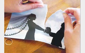 آثار دادن وكالت در طلاق توسط زنان