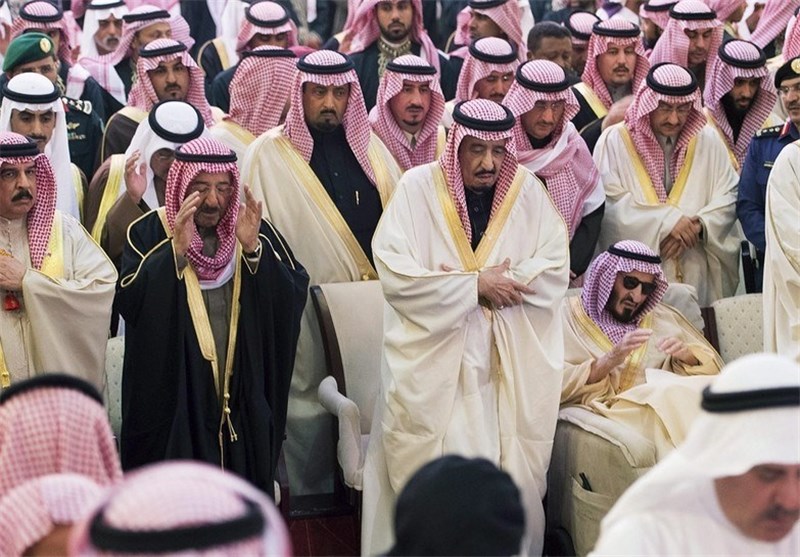 شاه عربستان در آینده نزدیک به نفع پسرش کناره گیری می کند