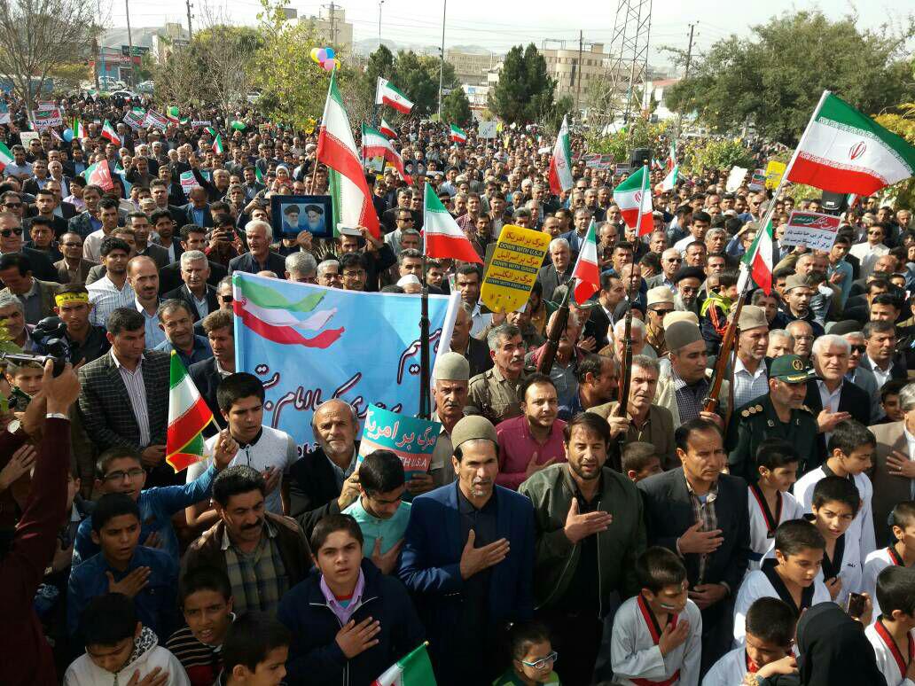 حضور حداکثری جامعه ی فرهنگی و دانش آموزی شهرستان در کنار اقشار مختلف مردم در راهپیمایی ۲۲ بهمن 