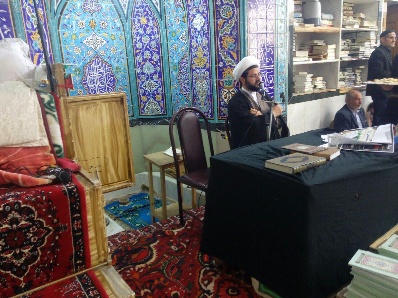 حضور و سخنرانی امام جمعه محترم شهر قهدریجان در مراسم حاجیه خانم صفاری در مسجد کاظمیه