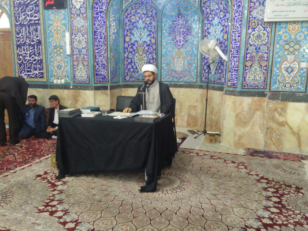 سخنرانی امام  جمعه محترم شهر قهدریجان در مسجد بزرگ