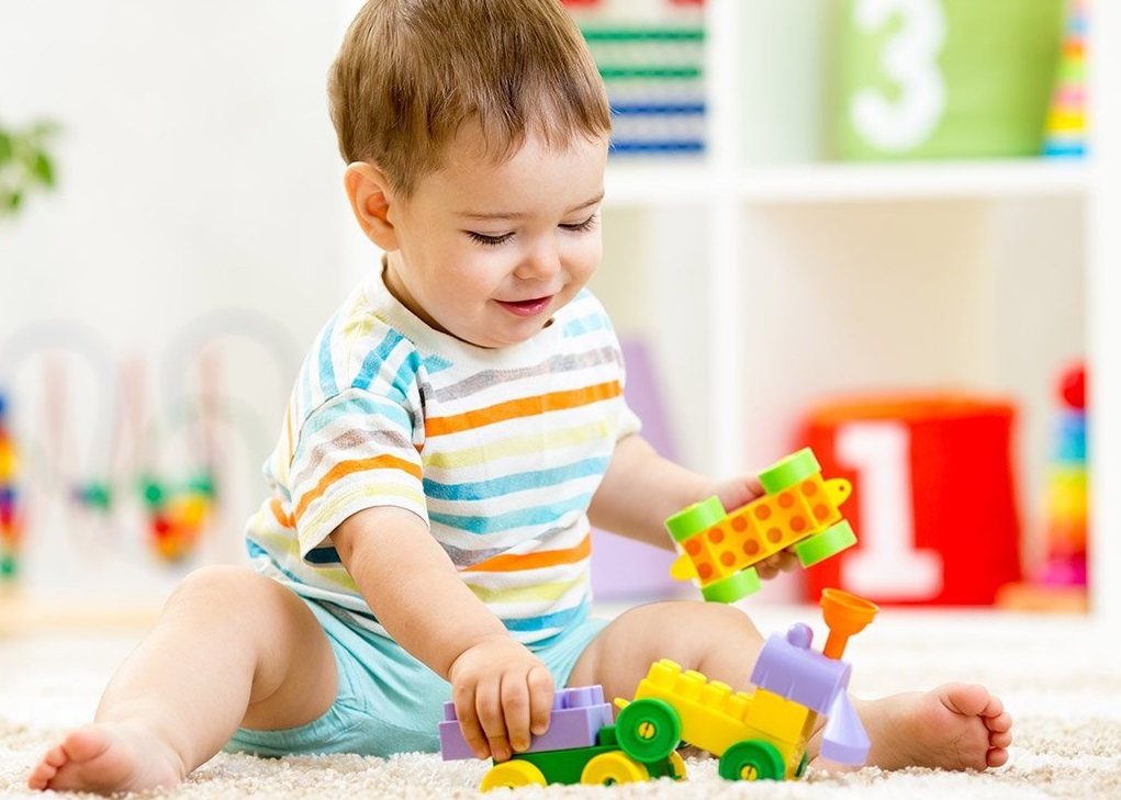  5 مورد تربیتی مفید برای نوزادان