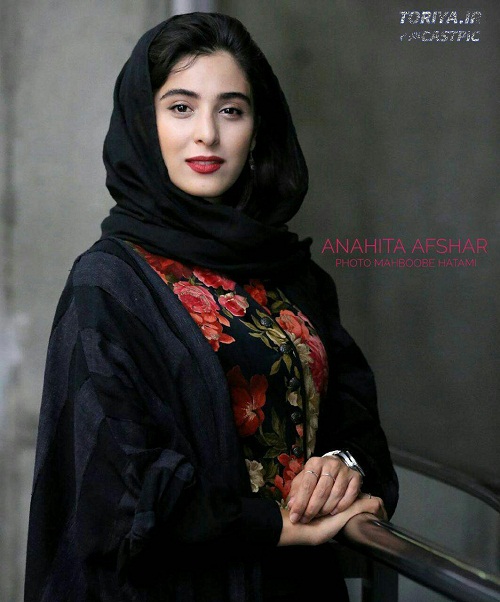تیپ جالب آناهیتا افشار در جشنواره فیلم فجر 