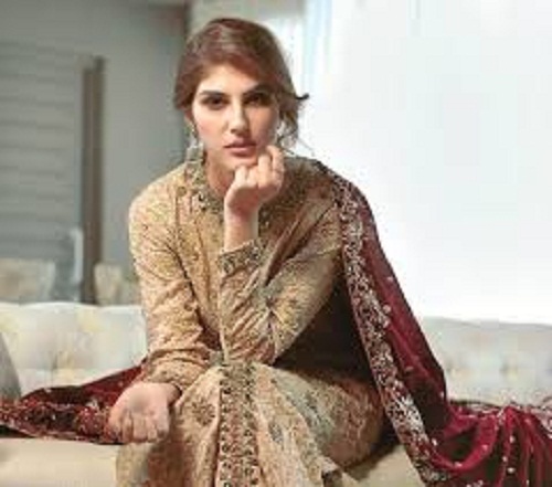 عکسهای بی حجاب الناز نوزروزی بازیگر زن ایرانی در هندوستان