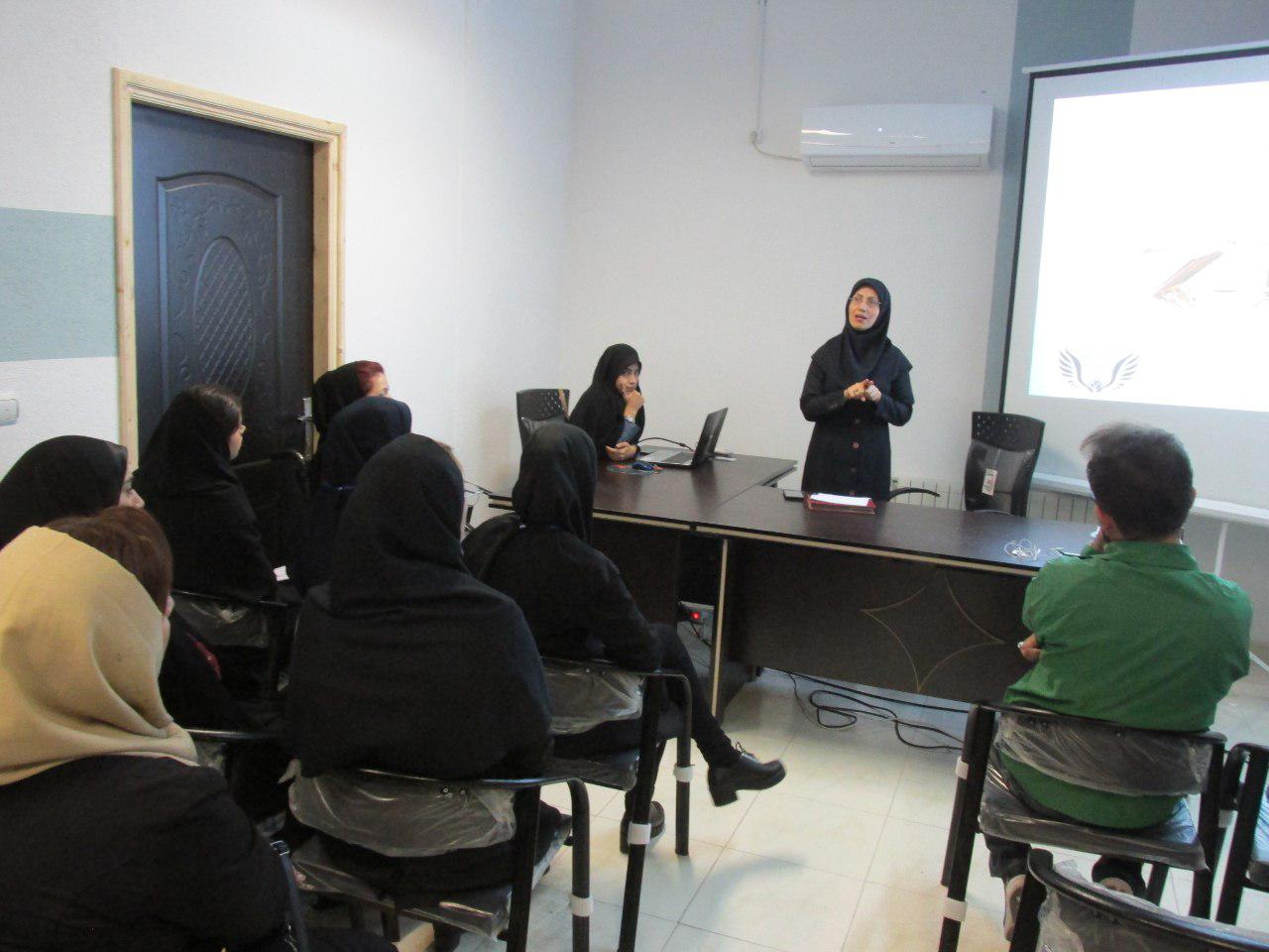  گزارش تصویری برگزاری نخستین کارگاه آموزشی حقوق شهروندی