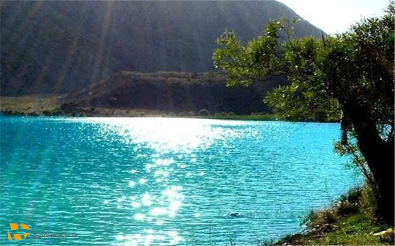 دریاچه گهر (گوهر فیروزه ای اشترانکوه)