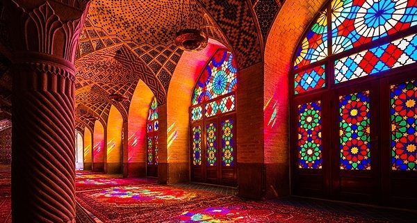 ویژگی های معماری ایرانی و آثار معماری اسلامی در جهان