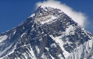 ۱۰ واقعیت درباره قله اورست که احتمالاً از آنها خبر ندارید!