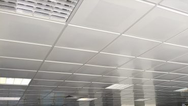 سقف کاذب تایل های pvc سفید ساده و براق