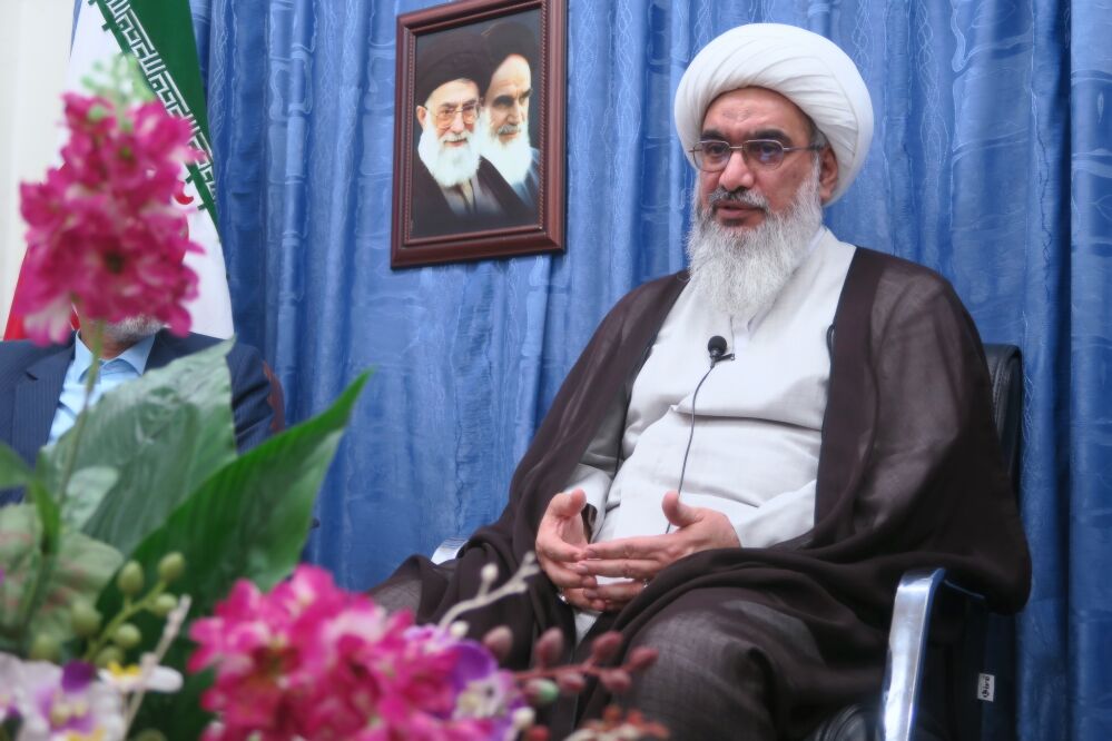 آیت الله صفایی بوشهری در دیدار با جمعی از جهادگران استان: گروه های جهادی طعم انقلاب را به مردم می چشانند