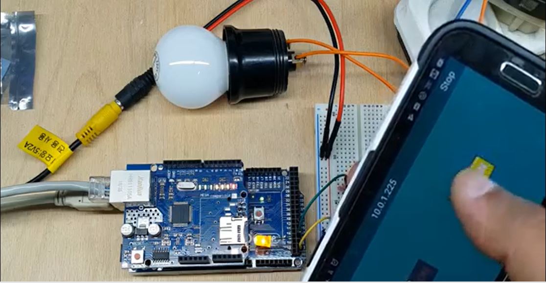 پروژه تبدیل هولدر چراغ معمولی به هوشمند