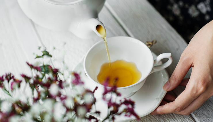 10 مزایای شگفت انگیز چای بابونه