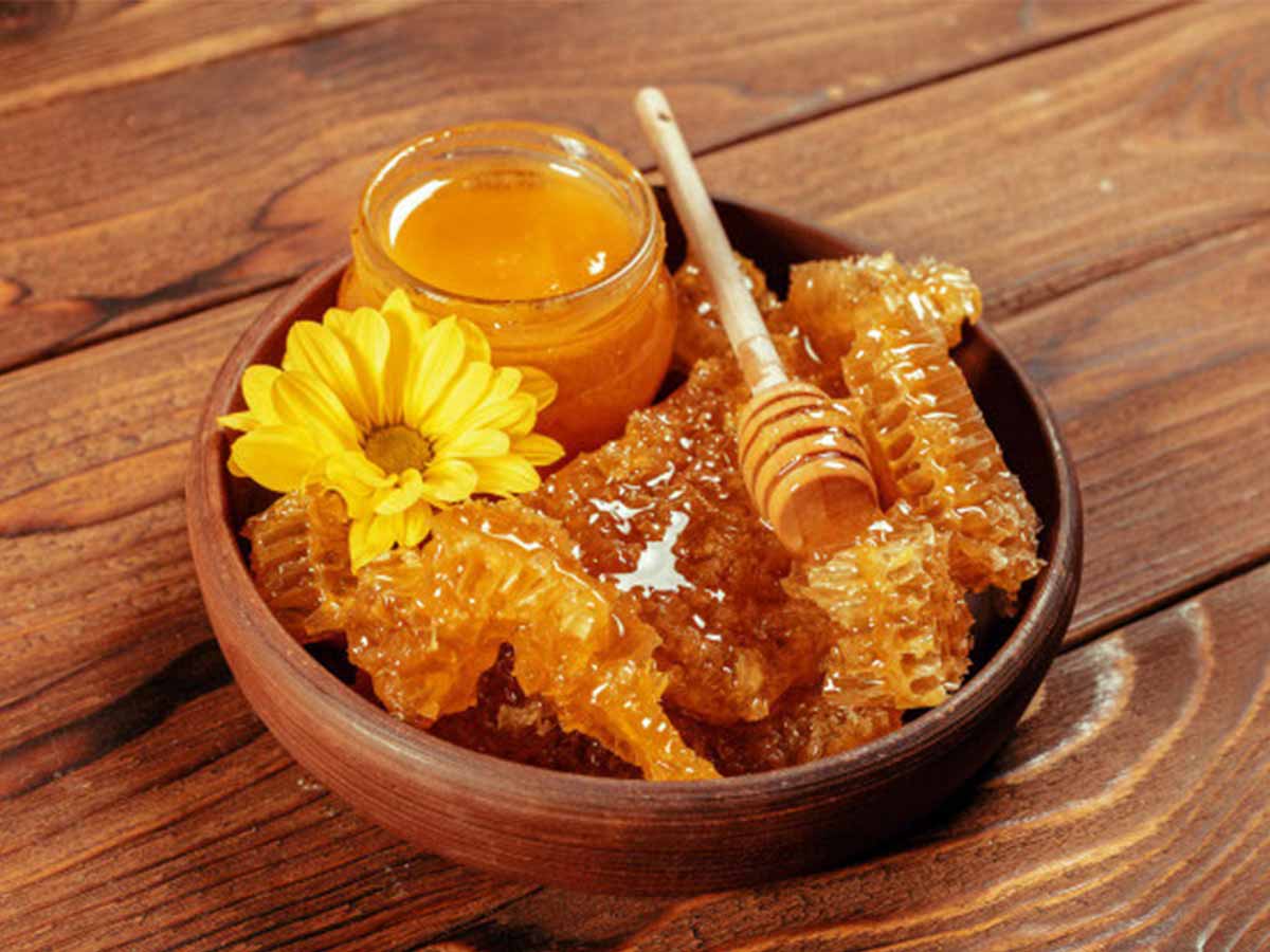 ویژگی های عسل طبیعی