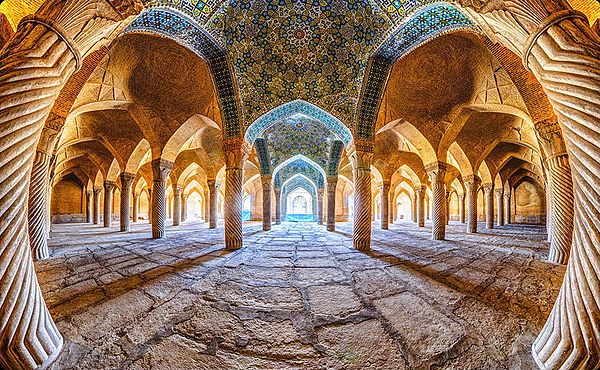 جاهای دیدنی شیراز مکان های مذهبی