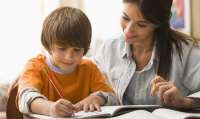 چگونه تمرکز کودک را موقع درس خواندن بالا ببريم؟