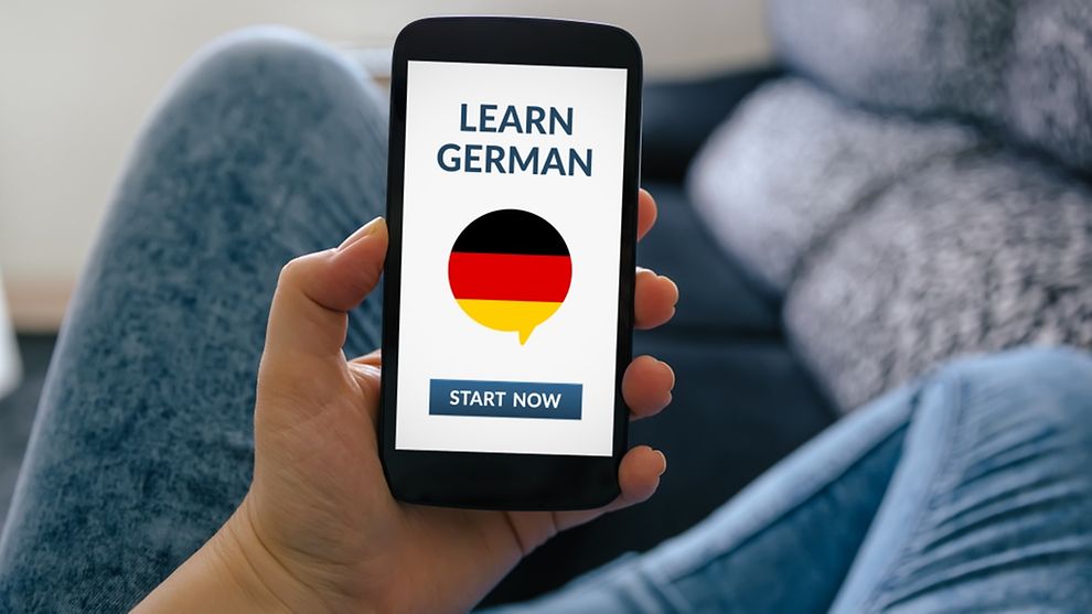 دانلود آموزش مکالمه زبان آلمانی با متد صوتی نصرت در 90 روز mp3 با تلفظ دقیق کلمات + کتاب pdf