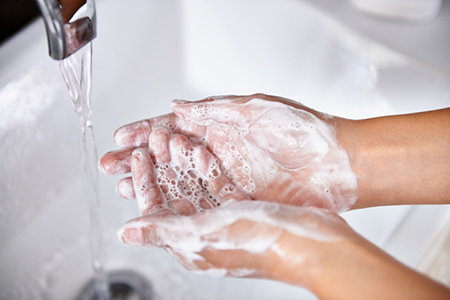 چگونه دست های خود را بشوییم،راه صحیح شستن دست ها