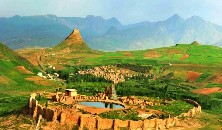 دریاچه تخت سلیمان ایران دریاچه ی افسانه ای