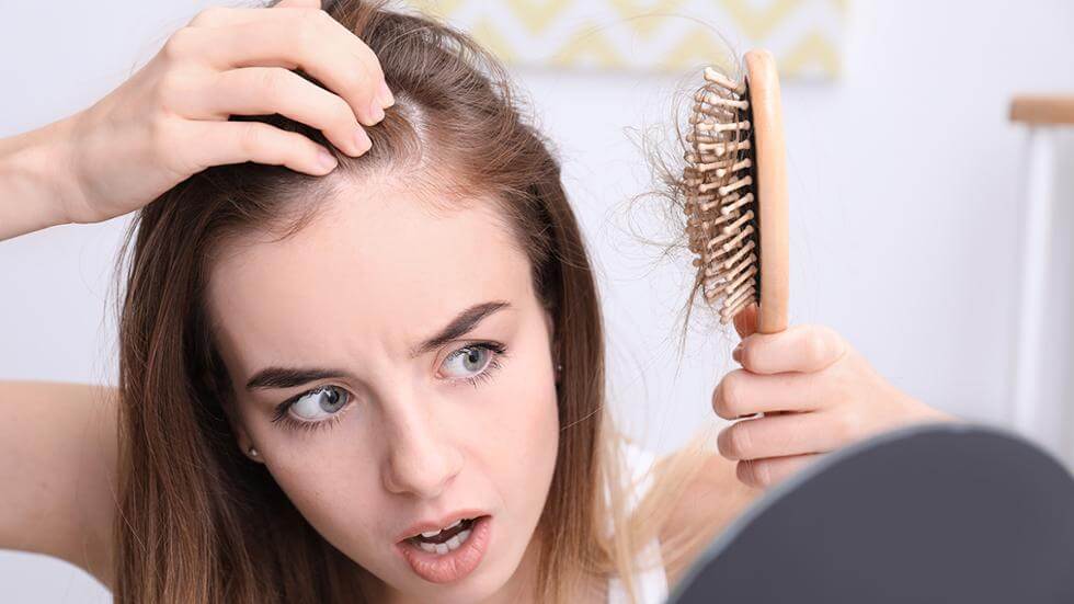 مهمترین عوامل ریزش مو و روش های درمان آن