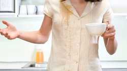 پاک کردن لکه قهوه از روي لباس با روش هاي ساده