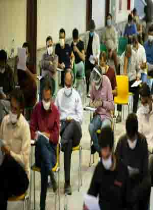 اعتراض دانشجویان دکتری آزاد به برگزاری دو آزمون حضوری
