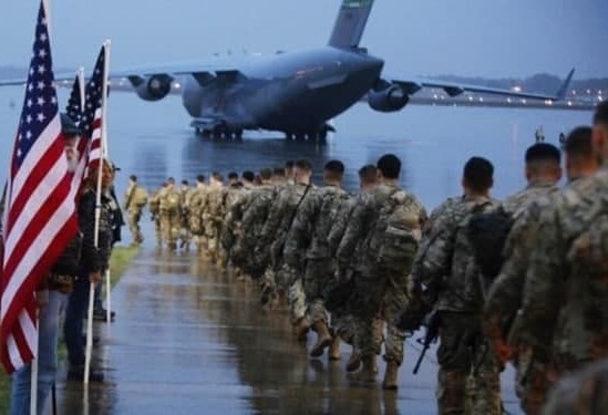 پایگاه آمریکایی: با توجه به تهدیدهای پهپادی باید فوراً عراق را ترک کنیم 